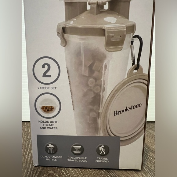 💰Brookstone Pet Travel Set- NIB - Picture 3 of 4